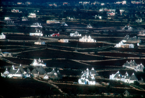 unrar:Italy, Alberobello, 1963. Countryside covered with Trulli houses, they are modelled after the 