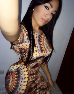 selfysgalore:  Her thickness is my weakness