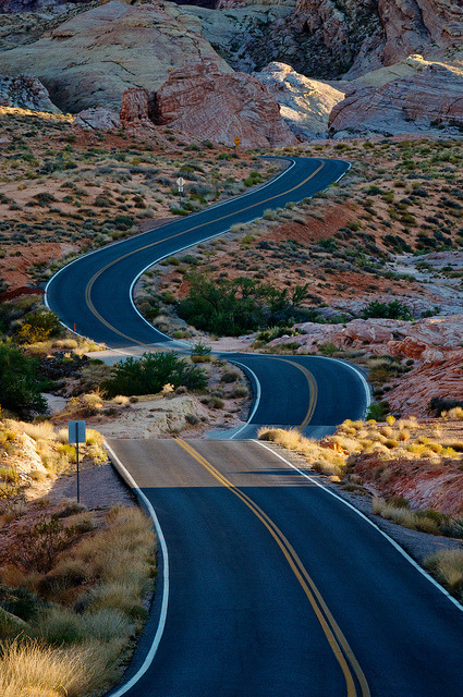 omgshowmetheworld:   Valley of Fire State Park, Nevada:   