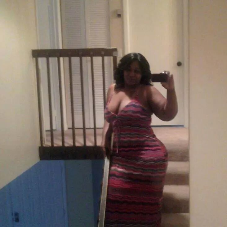 thickerisbetter:  Certified Thick!! Her name is Gena!!  Follow me: Thickerisbetter