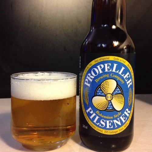 Propeller #Pilsner. Little more bitter than the Organic Blonde. Quite nice and crisp. #beer #craftbe