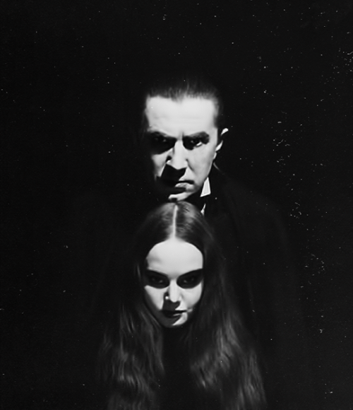 Bela Lugosi And Carroll Borland in Mark Of The Vampire directed by Tod Browning, 1935 