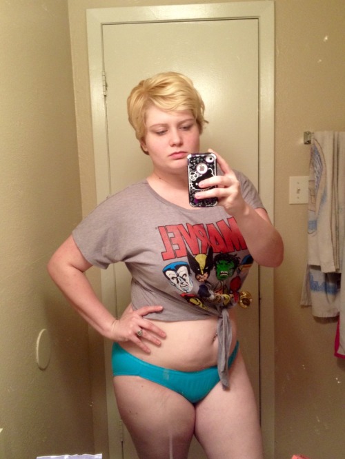 chlorogirl:  Body positivity post: I’m terrified to post this. It almost makes me ill.  Because this is what 200+ lbs looks like on a 5'9" frame. Because this is size 12-14 jeans. Because this is 36DDD-38DD. This is thick thighs, forget a thigh