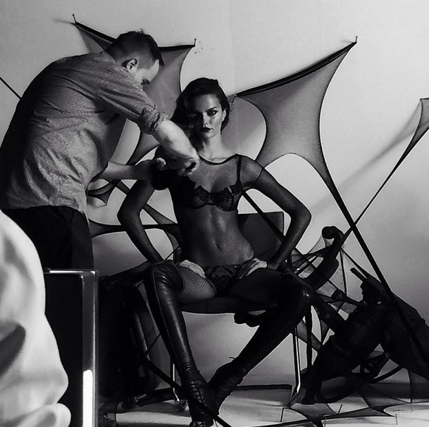 10magazine:  NICK KNIGHT SHOOT WITH VICTORIA’S SECRET ANGELS The final look! Beautiful