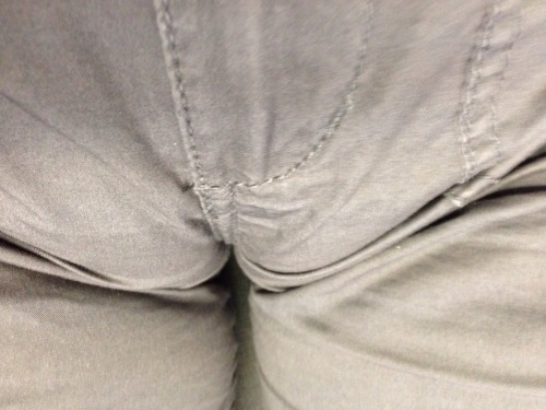 Cameltoe @ work ;-))