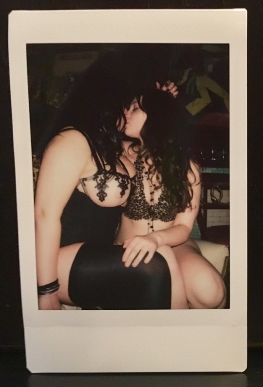 herdirtylittleheart:  @mscurveball and @slutkitten doing what they do best  Sapphic Slumber Party: #4 / All / Tips  