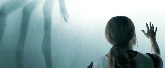 sixfeetgay:  Arrival (2016) dir. Denis Villeneuve  Good movie. I&rsquo;m glad