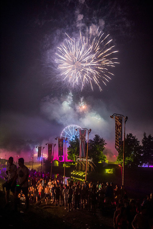 wolverxne:  Tomorrowland 2013: Vrijdag by stubru  