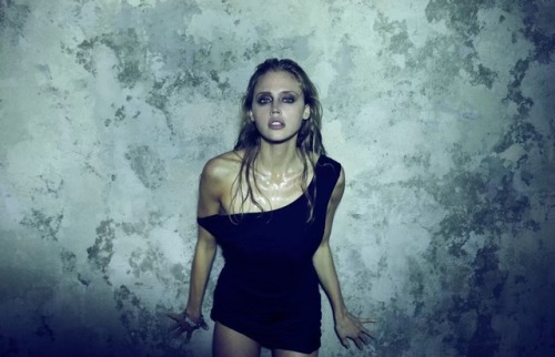 worlds-sexiest-women:  Estella Warren adult photos