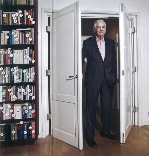 Frits #Bolkestein è un economista e politico olandese.Leader del partito #liberale olandese VVD, partner dei socialdemocratici nei governi “Viola” di Wim Kok (1994-1998; 1998-2002), Ministro del Commercio Estero dell'Olanda dal 1982 al 1986,