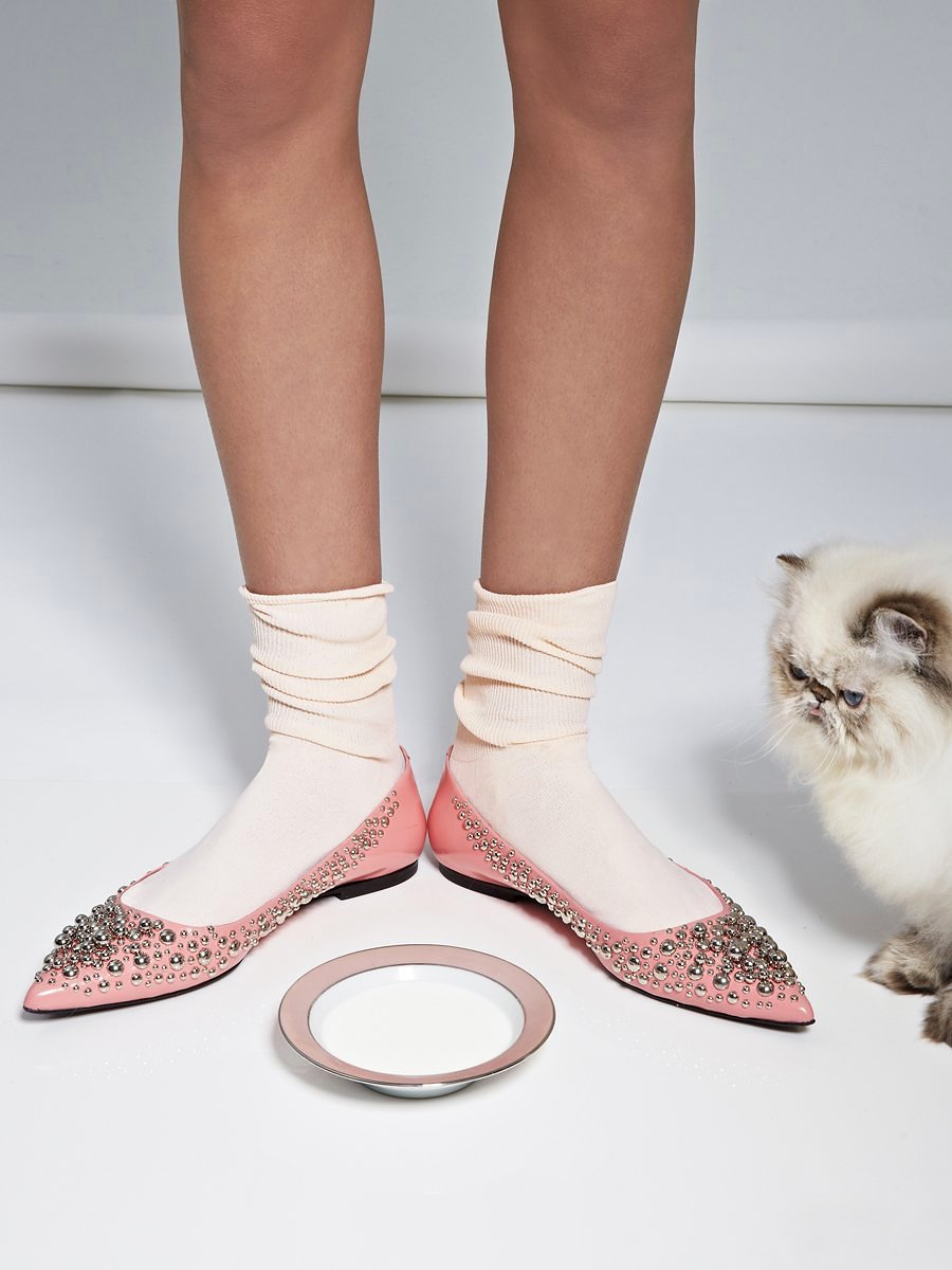 midnight-charm:   “The Cat and the Flat” photographed by Charlie Engman for Vogue