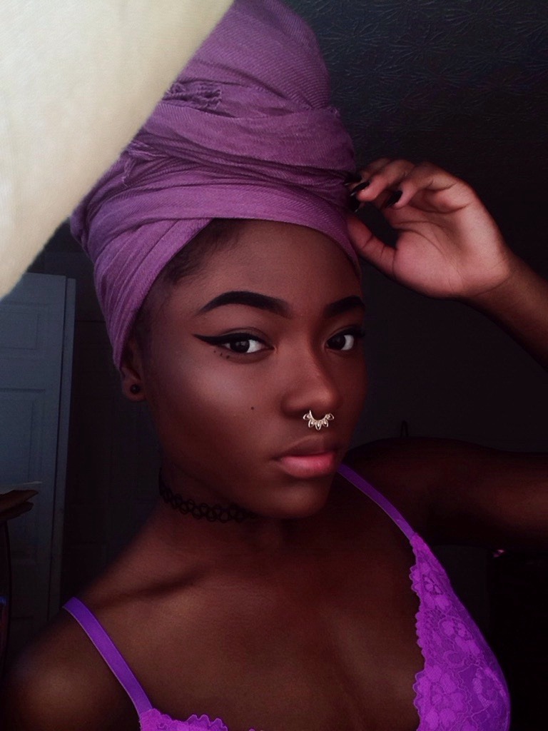 queenevea:  urbvn-trvppp:  When you give Steph your camera .  Purple angel was cast