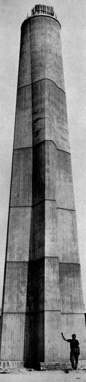 A pillar of the Palazzo del Lavoro, Turin, Gio Ponti &amp; Pier Luigi Nervi , 1959–61