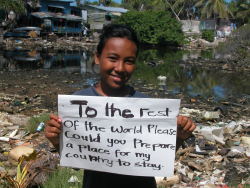 loulouuuuu:  poly—nesian:  tiare-tipani:  While Australians face enormous challenges from climate change, put yourself in the shoes of those living on coral islands and atolls spread across the Pacific Ocean. For Pacific Islanders, land is life. Climate