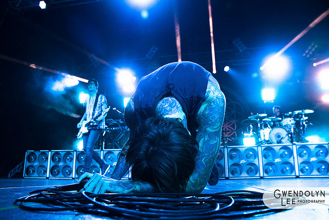 gravespitter:  Bring Me The Horizon-23 by Gwendolyn Lee on Flickr. 