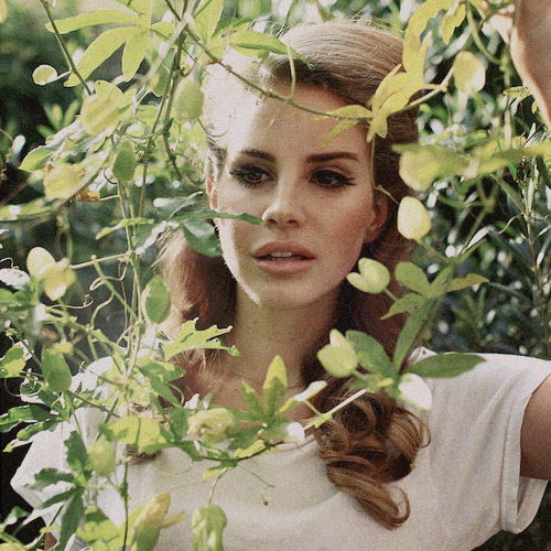 ultraviolece: Lana Del Rey for Fräulein Magazine by Jane Stockdale