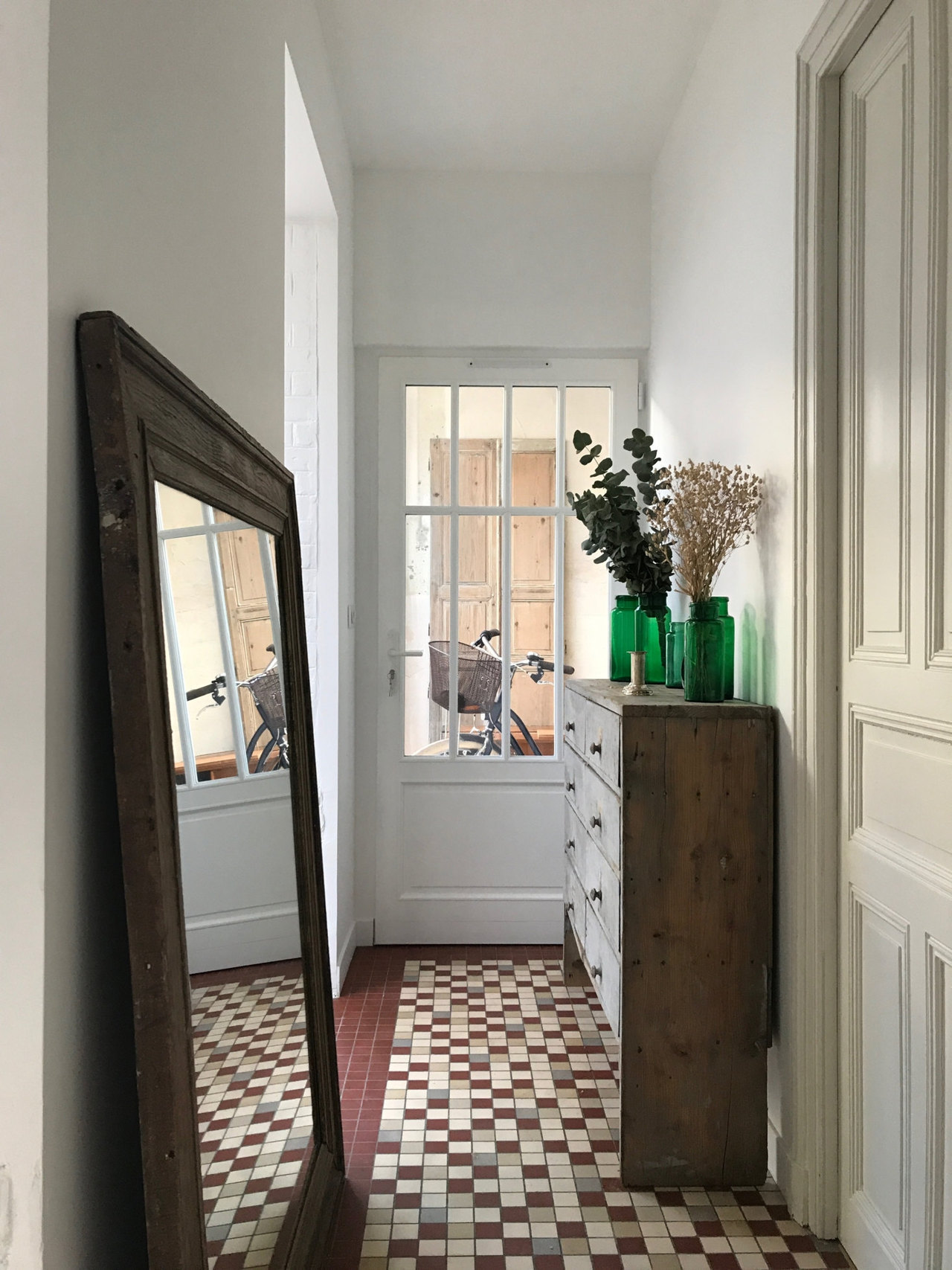 thenordroom:  Vintage guesthouse in France | photos by  Les Penates Reims    THENORDROOM.COM
