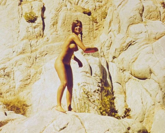veronicawakefield-blog:She is stunning… and she is playing naked Hippie Frisbee!