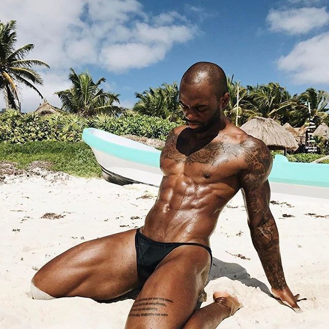ohthentic:  dominicanblackboy:  Sexy gorgeous fat muscle ass beach body Kevin Carnell!😍😍😍😍😍