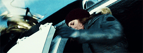 batwomans:  “Thanks.” Lois and Clark + First Encounter  