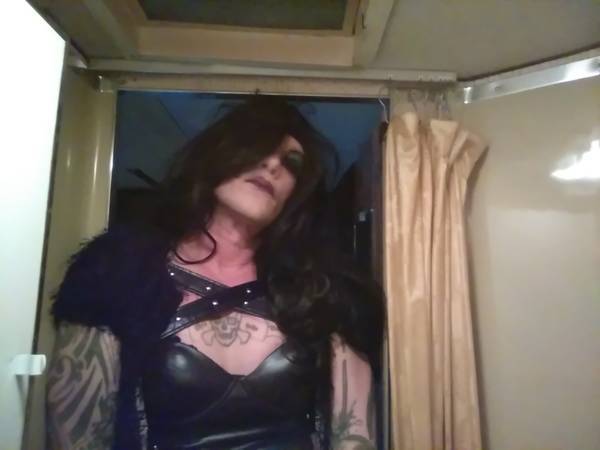 craigslistcasualencounters:   looking for hot sex - t4mheight :  5'10&quot; (177cm)