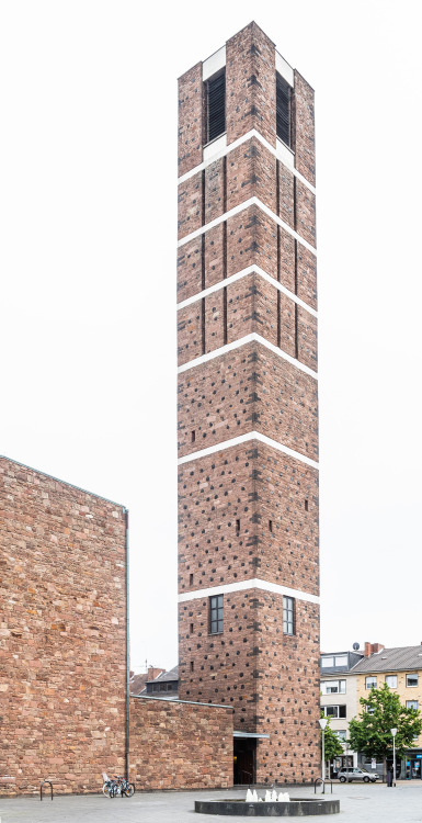 dashalbrundezimmer:annakirche // dürenarchitect: rudolf schwarzcompletion: 1956bell tower: 