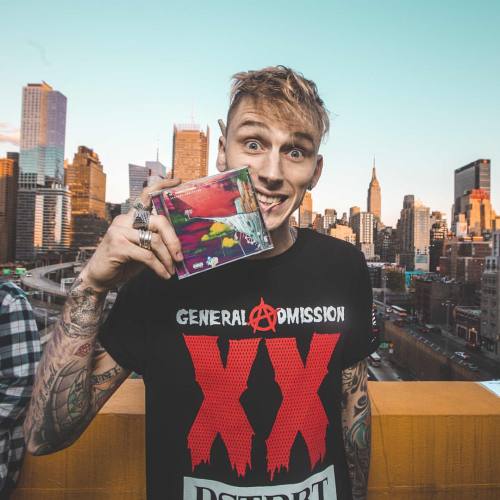 caseymcperry:
“ Congrats Kells! It’s official #GeneralAdmission is now out! I’m stoked on how all the photos turned out for the album! Everyone go get a copy! (at Times Square, New York City)
”