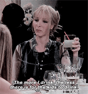 izzy-lightwood:sitcom meme: 4/25 characters → phoebe buffay (f.r.i.e.n.d.s)