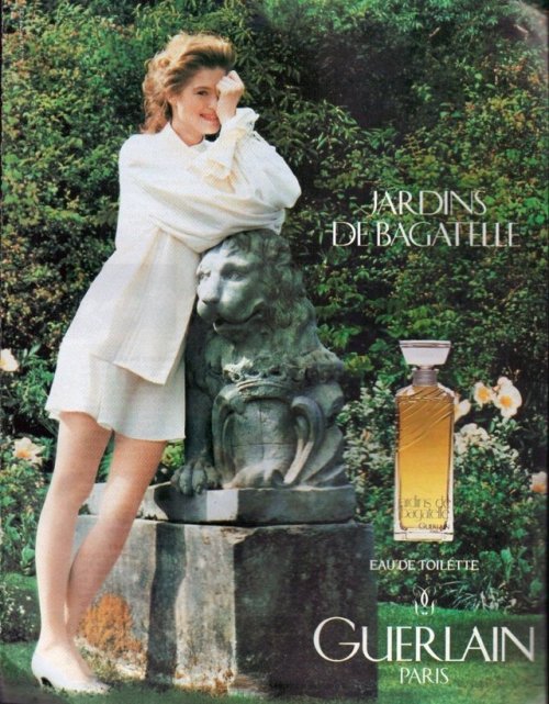 degiuse: Jardins de Bagatelle Guerlain, 1983  Perfumer: Jean-Paul Guerlain. 