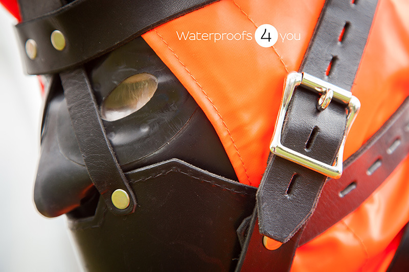 jacketbound:  Testing out some great waterproof clothing - over a rubber suit and