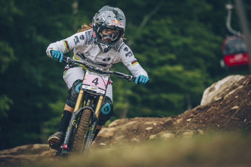 womenscycling: “Rachel Atherton was a little off the pace in qualys yesterday which set her b