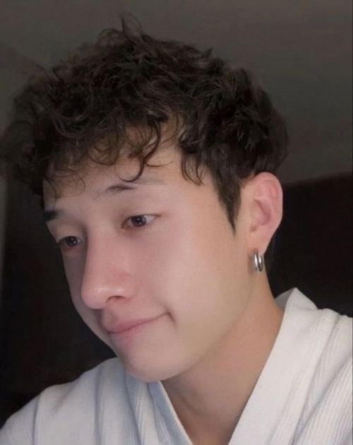 Pairing : Dad!Bangchan X F!ReaderTW : Children ; All Fluffy Though ; Word Count : 0.5kRequest : Nope