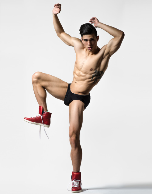 hunkxtwink:  Krit McClean - British Thai New York based model Hunkxtwink - More in my archive 