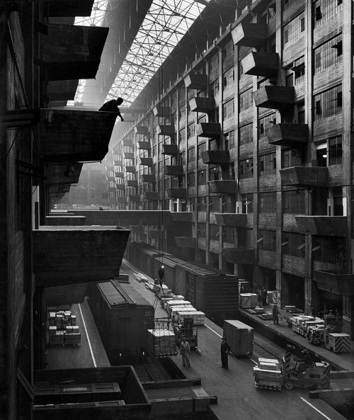 arqsa: n-architektur: Brooklyn Army Terminal Cass Gilbert, 1919 (via TumbleOn)