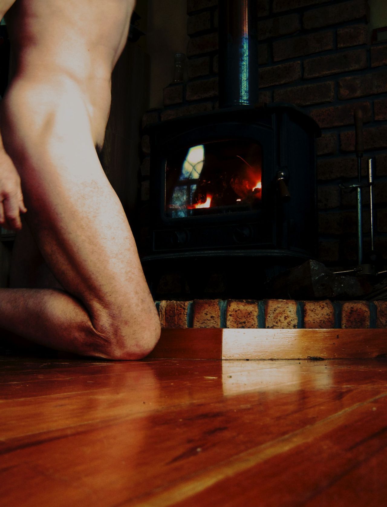 nudusforis:  Demonstrating the correct way to warm yourself up in front of the fire