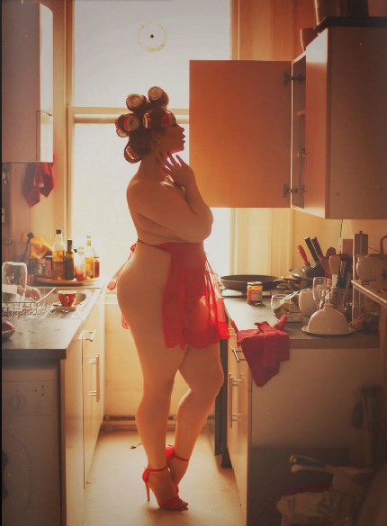 Porn Pics rollsofdestiny:  bodypositivism:Curvy woman
