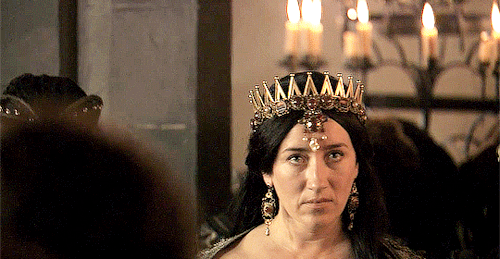 latristereina:Maria Doyle Kennedy as Katherine of Aragon in The Tudors S01E02