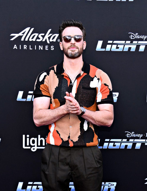 weheartchrisevans:Chris Evans attends Disney And Pixar’s “Lightyear” premiere at El Capitan Theatr