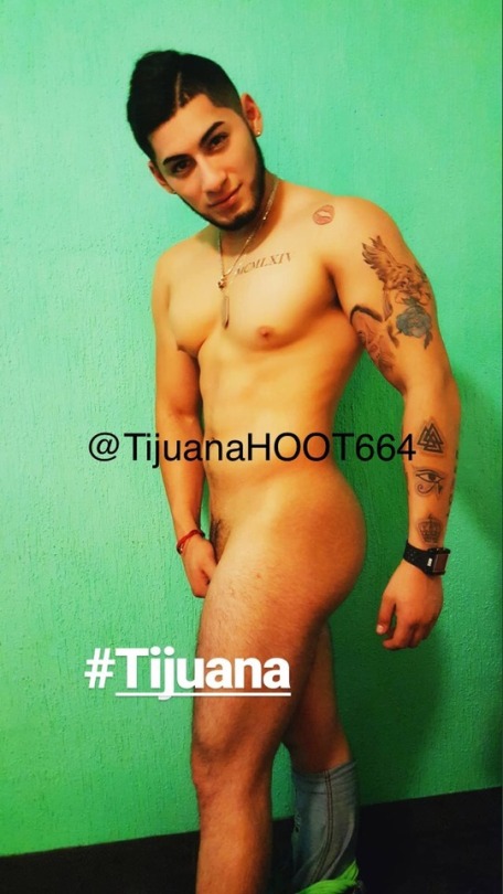 tijuanacaliente69:  Alguien lo CONOCE?😈😈😍😍😍