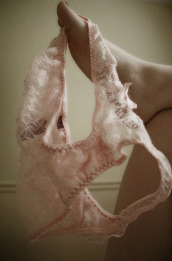 amarriedsissy:  Lovely panty. http://amarriedsissy.blogspot.com