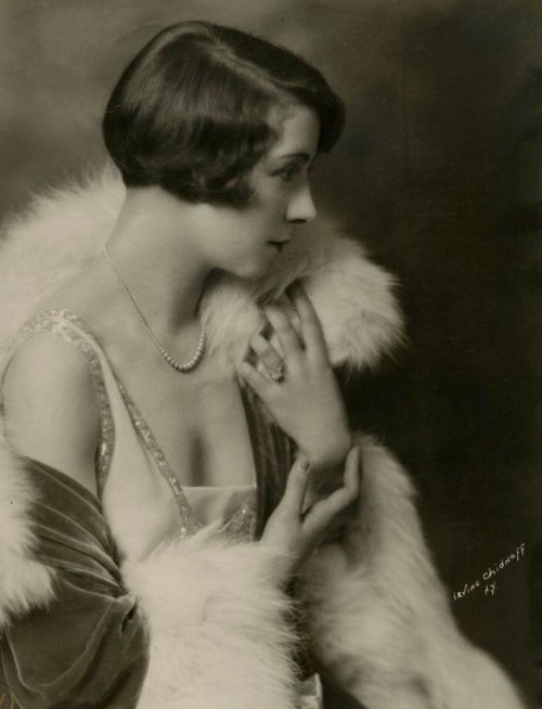 Lois Wilson by Irving Chidnoff Nudes &