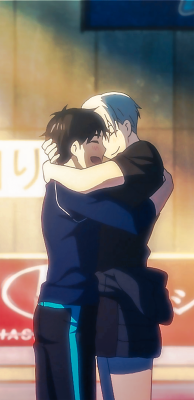 sexykatsudon: I thought their hugs wouldn’t