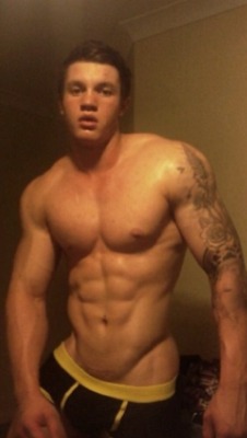 texasfratboy:  ultimatejocks:  (via TumbleOn)  Hot damn! 