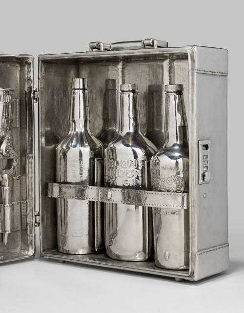 Jeff Koons, “Travel Bar,” 1986,Stainless Steel14 x 20 x 12 in. (35.6 x 50.8 x 30.5 cm.)Courtesy of C