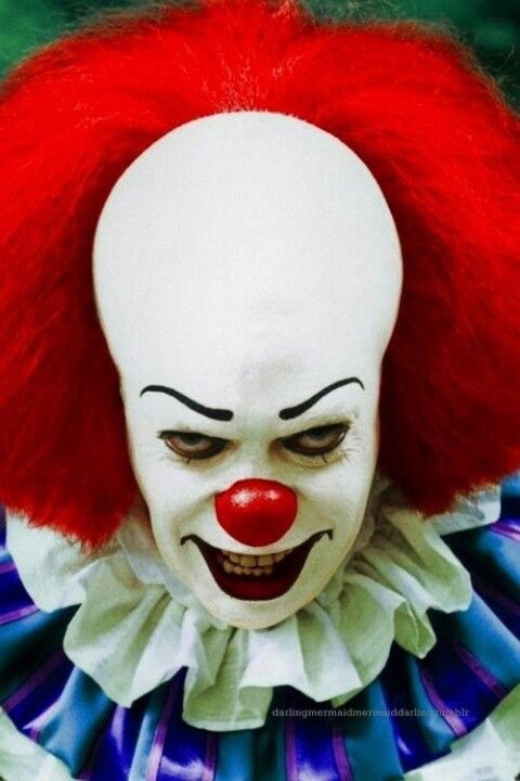 sadlovelies:  I’m sorry, the old Pennywise can’t come to the phone right now.