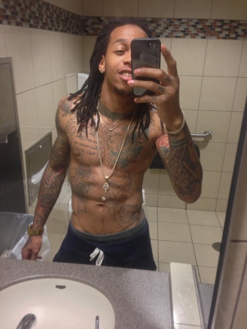 theofficialbadboyzclub:  Clit Mechanic to fix that pussy