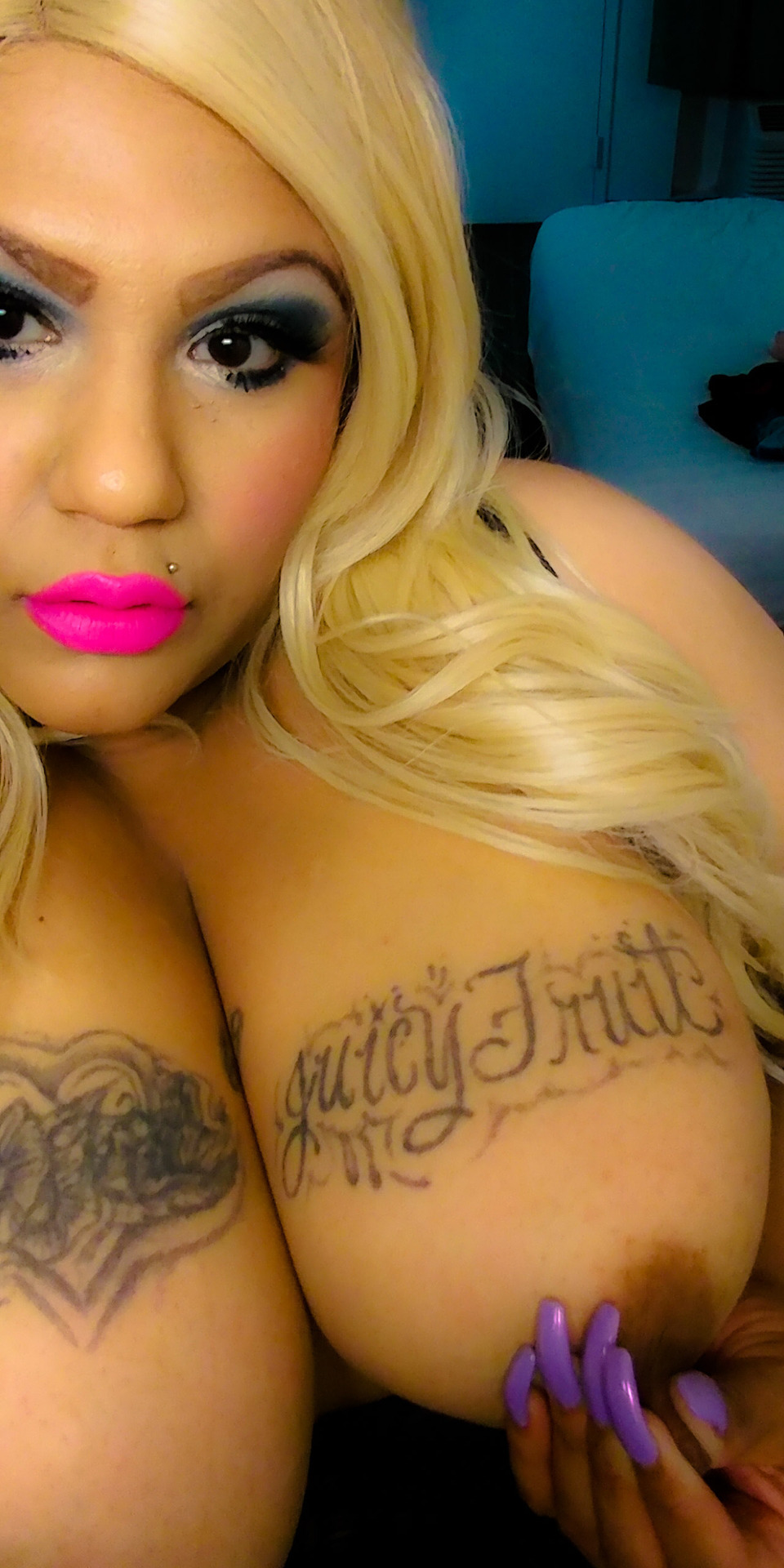 daddylongdiick: alexuslatinagoddess:         Fine bitch!!! 💦💦💦 