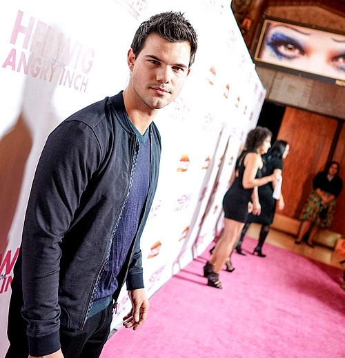 Taylor Lautner
