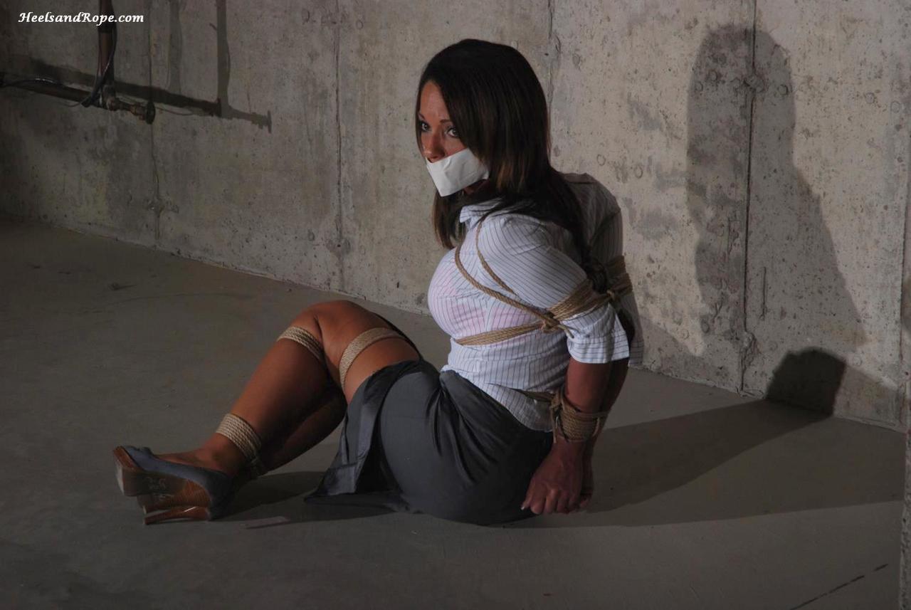 bondagehedgehog:  Destiny (aka Courtney Robinson)