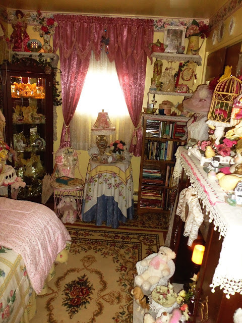unknown-rooms: guest room update, part 1